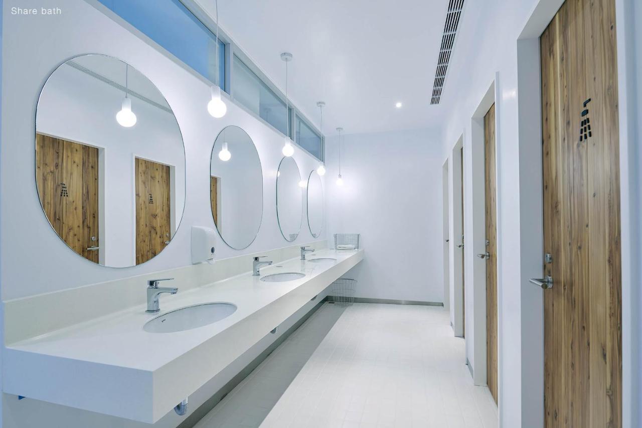 Star Hostel Taichung Parklane Bagian luar foto